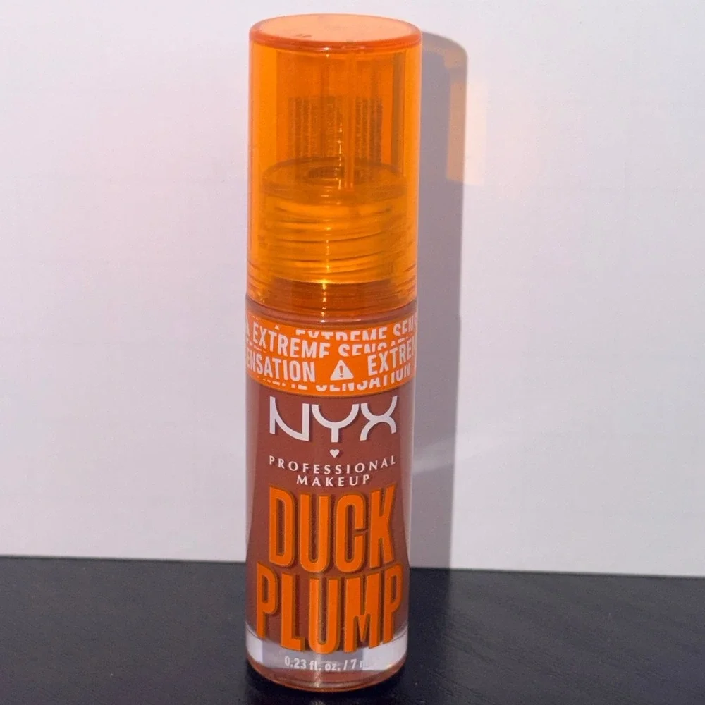 NYX Duck Plump High Pigment Plumping Gloss Brown of Applause DPLL05 New